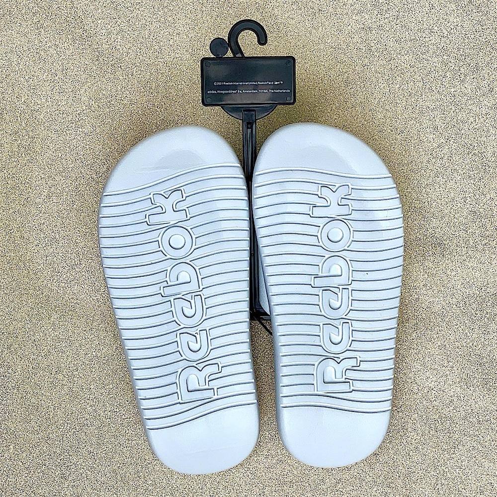 🎉 HOST PICK!!!!! 🎉Reebok Dual Density Slide Sandals - NWT! - Picture 2 of 3